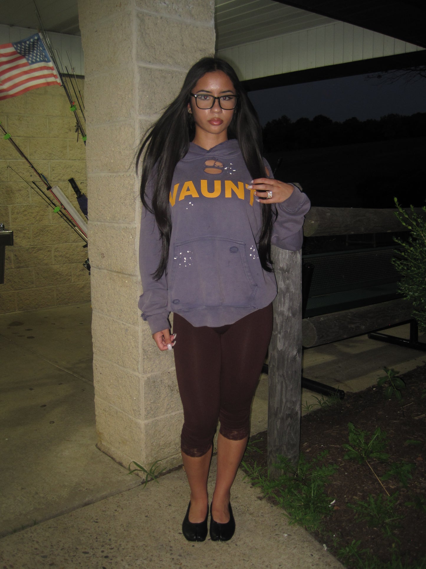 GALLERY HOODIE