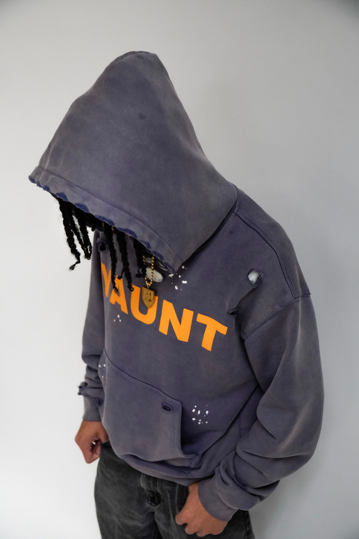 GALLERY DISTRESSED HOODIE